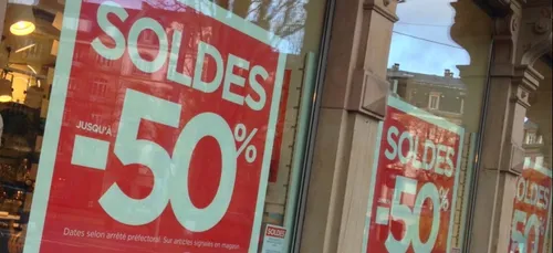 SOLDES | Top départ pour des commerçants qui espèrent sortir la...