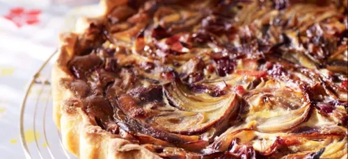 Quiche aux oignons roses et lard fumé