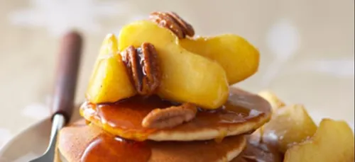 Pancakes et pommes au miel