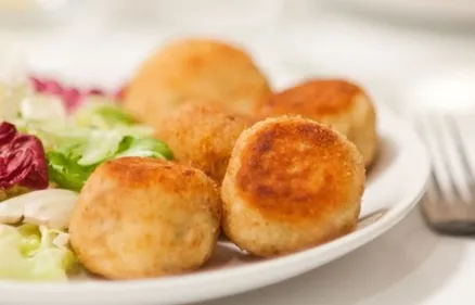 Croquettes au bacon et aux coquillettes