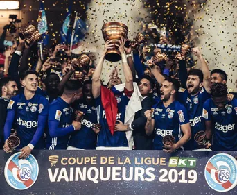 FOOT | Le Racing remporte la Coupe de la Ligue, journée de fête à...