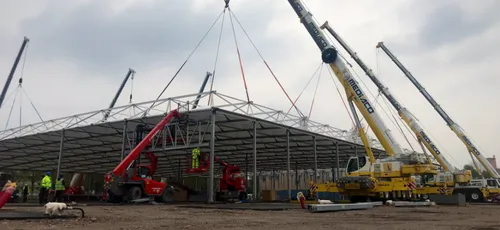 CHANTIER | Les halls provisoires du nouveau parc expo de Strasbourg...