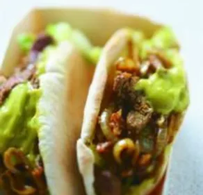 Pitas agneau et crème d'avocat