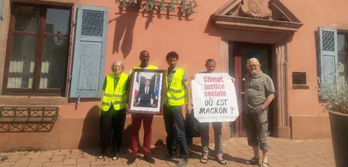 Urgence climat : nouveaux décrochages du portrait présidentiel en...