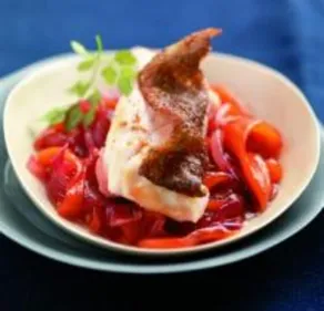 Croustillant de cabillaud au chutney de mangue et d'oignon rouge