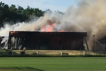 ECKWERSHEIM (67) | Après le complexe agricole, le club house parti...