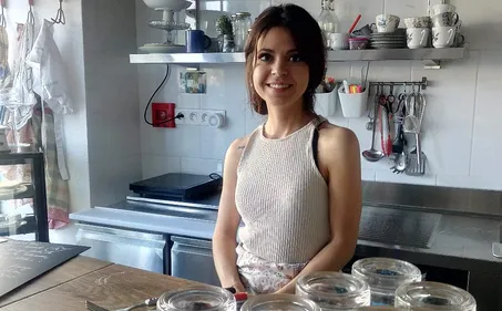 STRASBOURG | Camille, jeune restauratrice, fait son propre fromage...