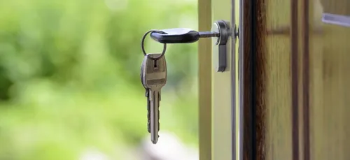 LOGEMENT | Pour éviter les galères de rentrée, Strasbourg invite...