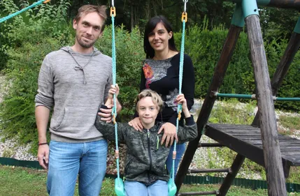 SOLIDARITÉ | Né avec une malformation des oreilles, Evan espère se...