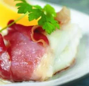 Roulé de cabillaud au jambon de Parme