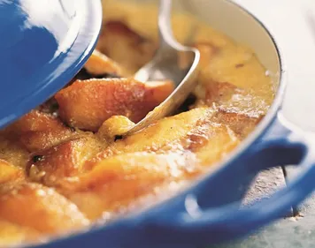 Gâteau aux pommes cuit en cocotte