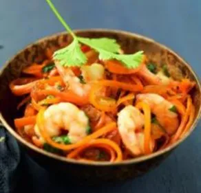 Poêlée de crevettes et carottes à la coriandre