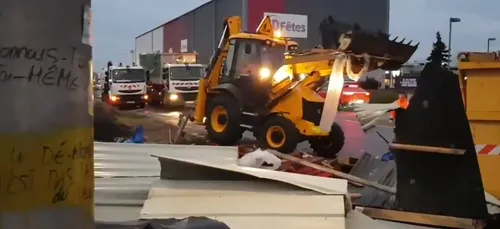 GILETS JAUNES | Le camp du Kaligone a été démantelé ce lundi