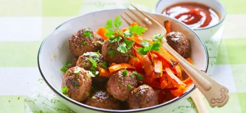 Boulettes de bœuf, frites de carottes rôties