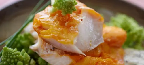 Haddock poché au lait, sauce aux deux moutardes