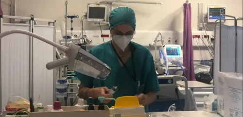 GRAND FORMAT | Portrait de Sophie, une infirmière alsacienne...