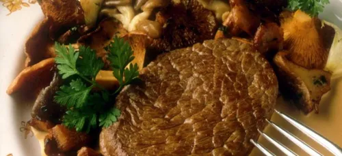 Médaillons de bœuf et giroles à la crème