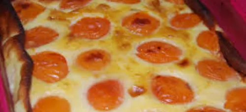 CLAFOUTIS AUX ABRICOTS