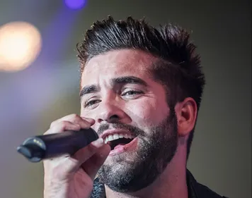 COMBIEN GAGNE KENDJI POUR THE VOICE KIDS ?