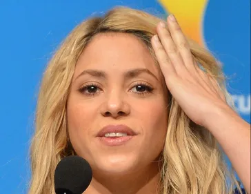 SHAKIRA S’ASSOCIE AU PRINCE WILLIAM POUR LA BONNE CAUSE