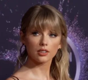 TAYLOR SWIFT EN COLÈRE CONTRE NETFLIX