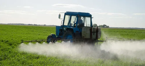 Un épandage de pesticides provoque un risque d’intoxication près...
