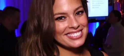 Ashley Graham amincie : elle se fait lyncher sur les réseaux sociaux