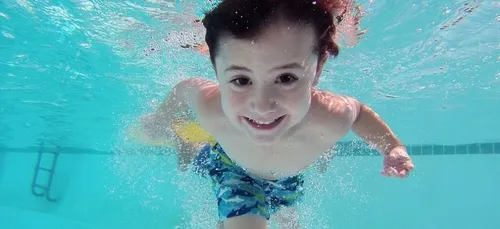 Le centre aqualudique d'Orléans cherche un nom !