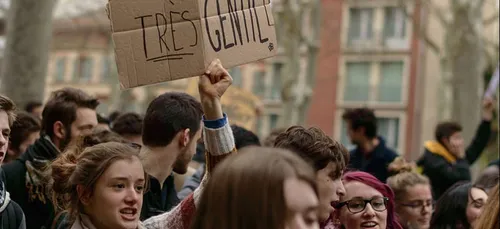 Les lycéens bloquent leur établissement dans toute la France