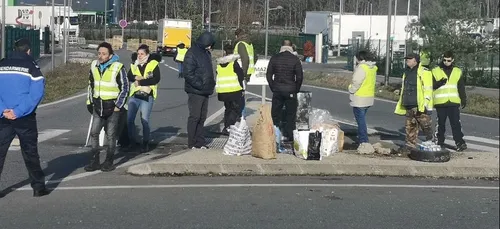 Fin du blocage des gilets jaunes sur le site d’Amazon à Saran