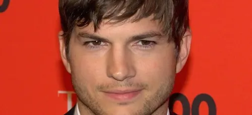 Ashton Kutcher donne son numéro de téléphone sur Twitter !
