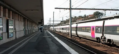 Trélazé : un contrôleur SNCF s’est fait agresser