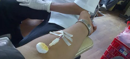 Santé : l’Etablissement Français du Sang lance un appel au don «...