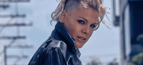 Pink : sa décision radicale sur les réseaux sociaux (Vidéo)