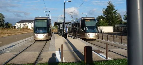 Orléans : une jeune femme a été percutée par le tramway