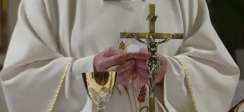 Orléans : un pr&ecirc;tre sera jugé pour le viol d’un adulte handicapé