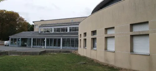 Orléans : les lycées Maurice Genevoix et Benjamin Franklin...