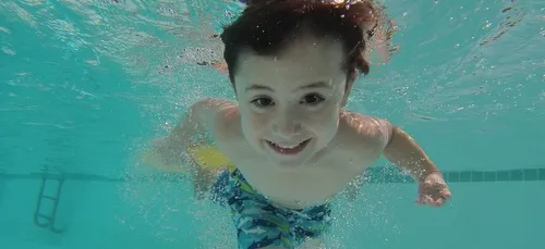 L’opération « J’apprends à nager » pour les 4-12 ans, c’est...