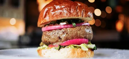 Le burger aux insectes va bientôt débarquer dans notre assiette