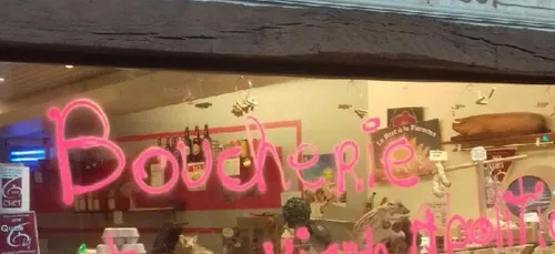 Les boucheries de Lamotte-Beuvron taguées par des militants vegans