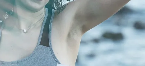 Pourquoi il ne faut surtout pas mettre de déodorant le matin !