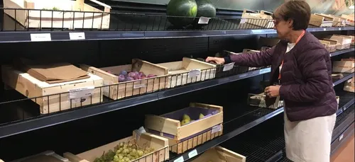 Près d’Orléans, des clients participent à un supermarché coopératif