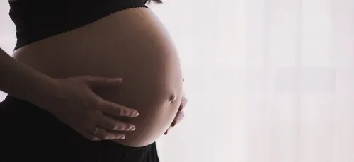 Une nounou tombe enceinte du garçon de 11 ans qu'elle gardait (photo)