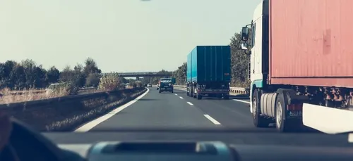 Loiret : ils cambriolaient les camions pendant qu’ils roulaient sur...