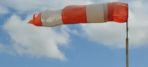 Tempête Dennis : le vent a soufflé fort en Pays de la Loire