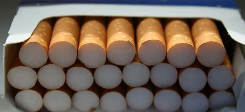 Paquet de cigarettes à 10 euros, permis moto… ce qui change au 1er...