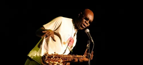 Coronavirus : le saxophoniste Manu Dibango est mort