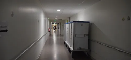 Coronavirus : 33 hôpitaux français mènent une étude sur...