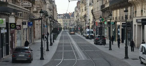 Ecoles, transports… La mairie d’Orléans détaille son plan de...