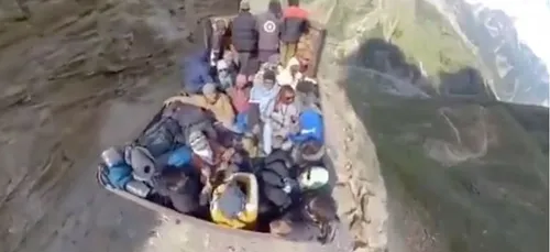 Un « tapis volant » dans l’Himalaya suscite l’étonnement des...